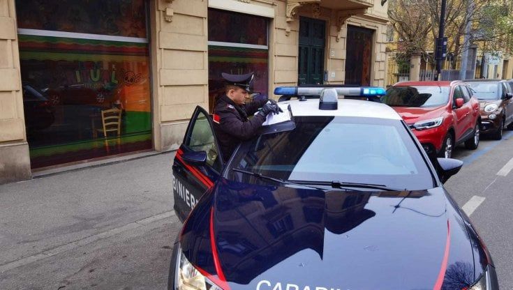 Spaccate in due locali in viale Piacenza e viale Fratti: denunciato l'autore