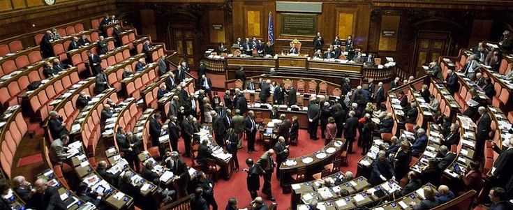Soldi ai partiti: in 21 anni da aziende e privati 1,5 miliardi di euro. A Forza Italia le somme più alte