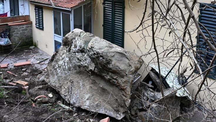 Frana sulla Faentina, strada chiusa fino al 20 gennaio. Tutte le alternative e le modifiche al tpl