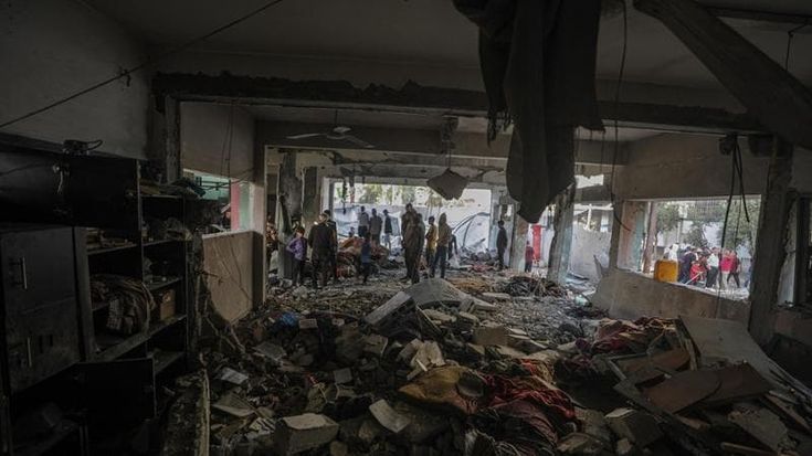La corsa di Ward tra le fiamme: la bimba sopravvissuta al raid israeliano sulla scuola di Gaza City