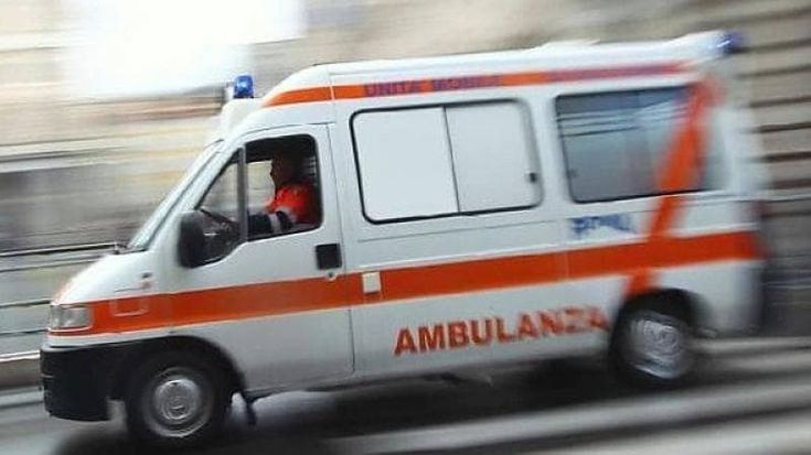 Ardea, donna muore travolta da un furgone all’uscita dal vivaio