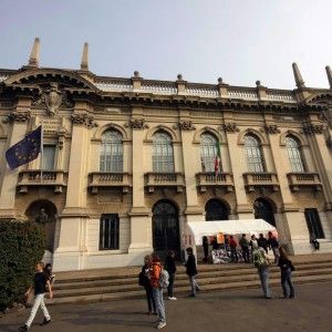 Milano, i prof non vogliono l'inglese obbligatorio al Politecnico: decide la Consulta