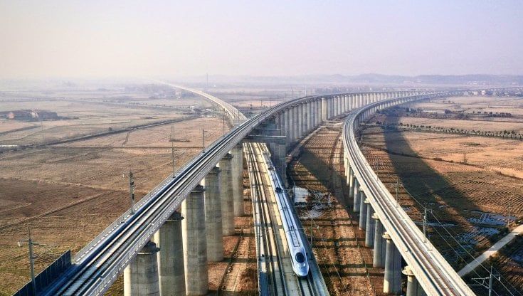 Dighe, ferrovie e energia verde: i mega progetti della Cina per riaccendere l’economia