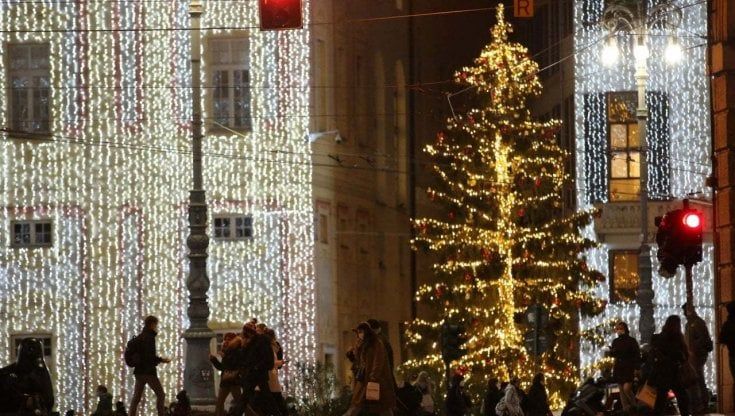 Luminarie, a Genova il Natale sarà più sobrio, meno ore di accensione per risparmiare