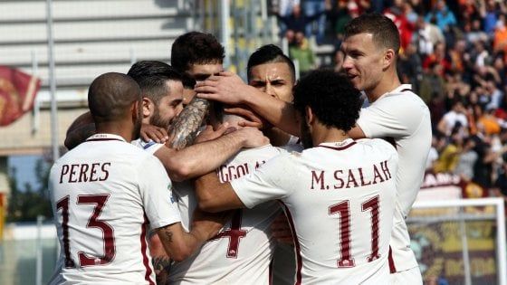 Crotone-Roma 0-2, i giallorossi si riprendono il secondo posto
