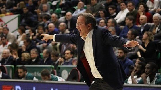 Basket, Sassari: Pasquini lascia la panchina. Tornerà a fare il general manager
