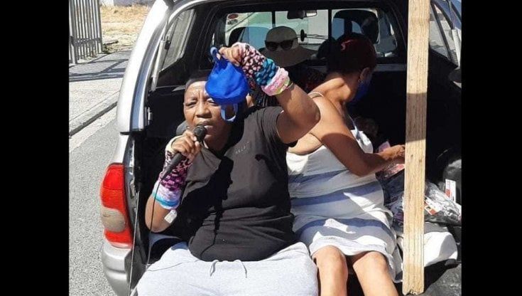 Sudafrica: il sogno di Joanie, l'imprenditrice che ha creato il taxi per sole donne. "Basta con le violenze"