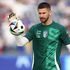 Tra Spalletti e Dibu Martinez non mettere il dito. La Juve va su Vicario