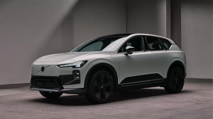 EX60, Volvo ridisegna il futuro elettrico con il Suv medio nato sulla nuova piattaforma SPA3