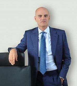Eni: utile semestrale +7,9%. Descalzi presenta la nuova strategia
