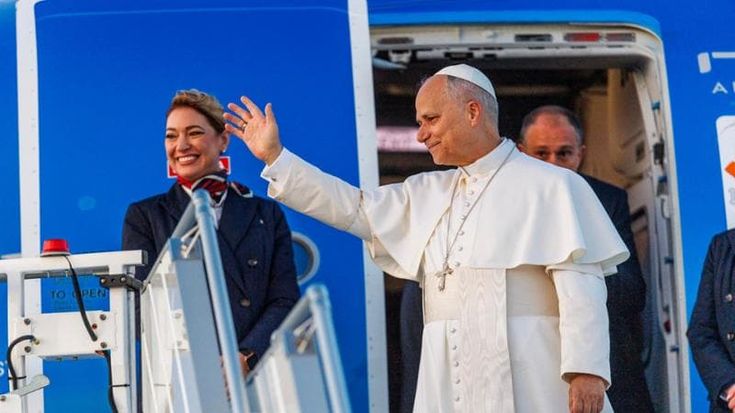 Papa Leone arrivato ad Ankara: il suo primo viaggio nel segno del dialogo in un mondo in guerra