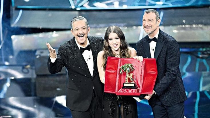 Angelina Mango: “Farò il tifo per tutti miei amichetti a Sanremo”
