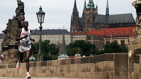 Lungo la Moldava sognando Kafka e Zatopek: a Praga il regno dei runner