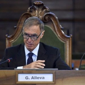 Istat: oltre 1 italiano su 4 a rischio povert&agrave;. Il 50% delle famiglie ha meno di 2mila euro al mese