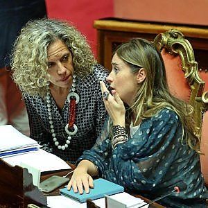 Unioni civili, cosa prevede il ddl Cirinnà bis / Il testo