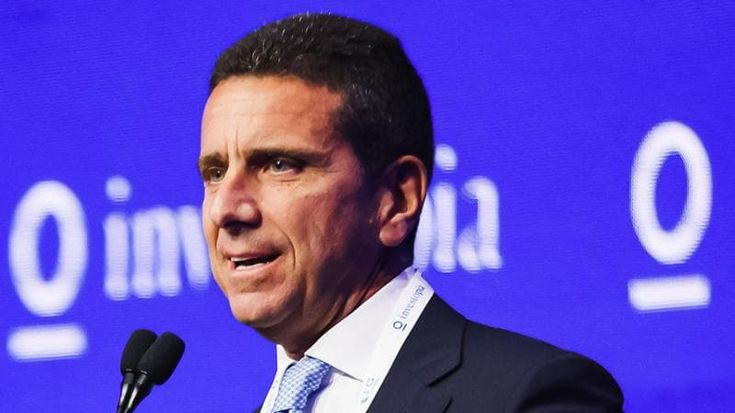 FdI a caccia delle poltrone che furono di Cl e della Lega in Lombardia: treni, sanità e ora la Fiera