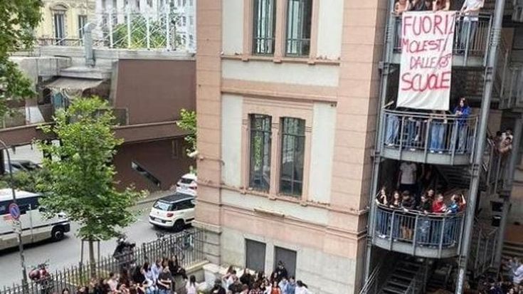 Liceo Tenca, aperta un’inchiesta sulla denuncia di molestie di una studentessa. L’accusa a un dipendente scolastico: “Ha tentato di baciarmi”