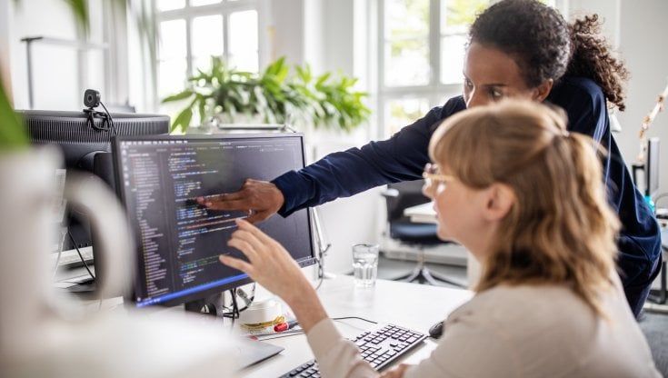 Caccia ai tech talent introvabili: esperti in software development e cloud computing i più richiesti