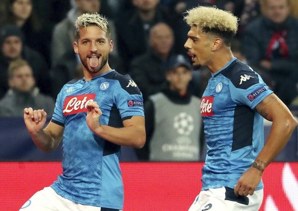 Salisburgo-Napoli: Mertens segna e mima il cagnolino...