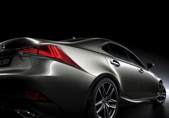 Lexus IS