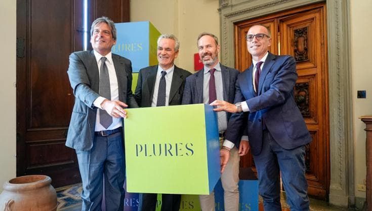 Plures firma un accordo con i sindacati che riconosce più diritti e tutele ai lavoratori lgbtqia+