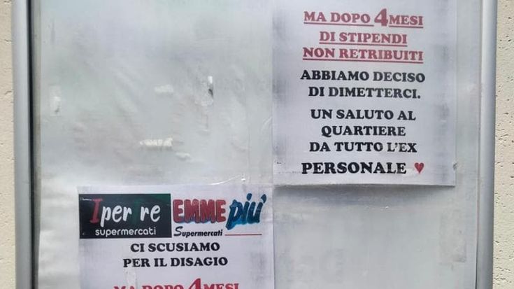 I dipendenti si dimettono in massa, supermarket costretto a chiudere: “Non ci pagano da 4 mesi”