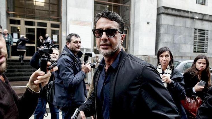 Fabrizio Corona testimonial, la pazza idea che divide il comitato per il sì al referendum