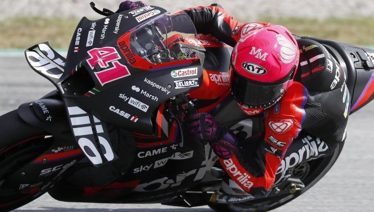 Qualifiche MotoGp Catalogna 2022: pole per Aleix Espargaro. Secondo Bagnaia