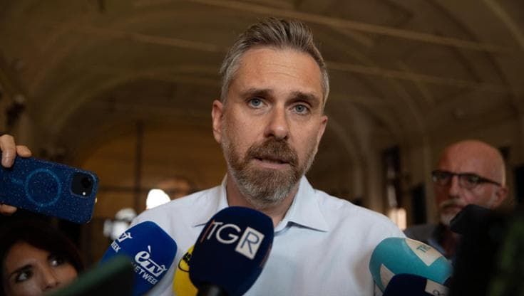 Si allunga l’ombra Maga sulla campagna social contro il sindaco Lepore