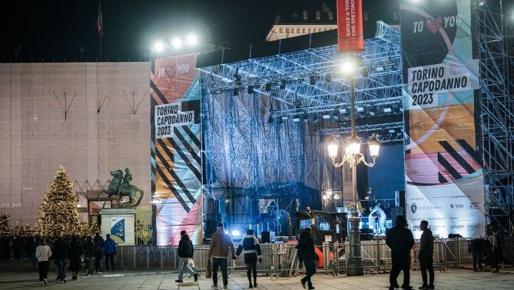Esaurito il concertone di Capodanno, sotto il palco 14mila spettatori