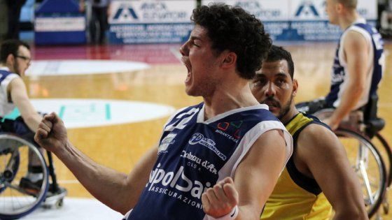 Basket in carrozzina, il trionfo di Cantù che conquista la coppa Italia