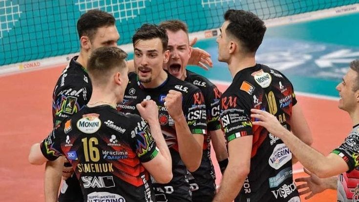 Volley, Trento e Perugia già alle semifinali play-off, Civitanova rinasce e annulla il match point di Monza