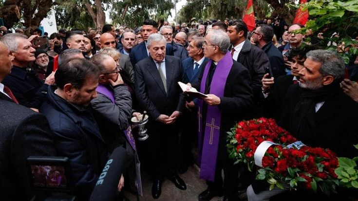 Craxi, Mattarella e i giornalisti. Augias 90 e i bei vecchi italiani