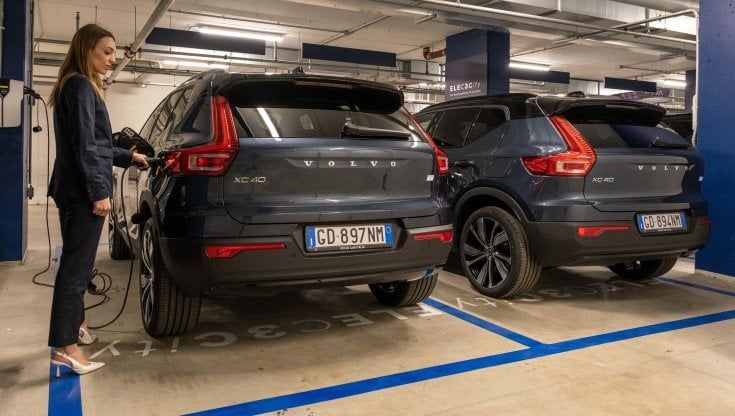 Mobilità, il primo car sharing elettrico di quartiere è a Porta Nuova 