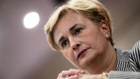 La ministra Guidi si è dimessa per l'intercettazione con il compagno: "Domani passa l'emendamento"