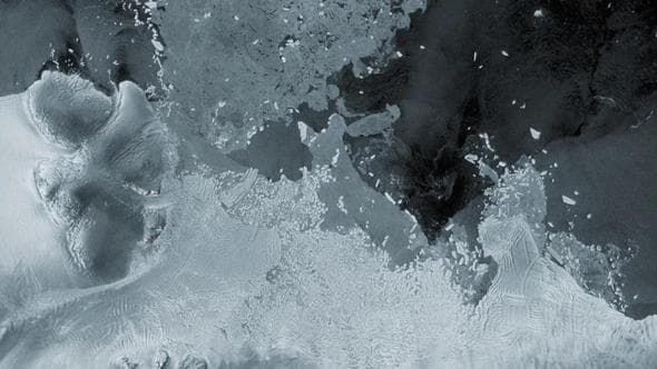 Centinaia di terremoti causati da iceberg scuotono il “ghiacciaio del giorno del giudizio” in Antartide
