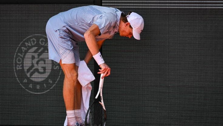 Sinner: “Stavo giocando un gran tennis, poi ho sbattuto contro un muro. Il caldo non c’entra”