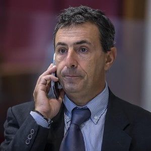 Campidoglio, Raggi indagata con Romeo per la nomina dell'ex capo segreteria