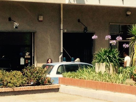 Savona, tragedia in casa, figlio uccide il padre