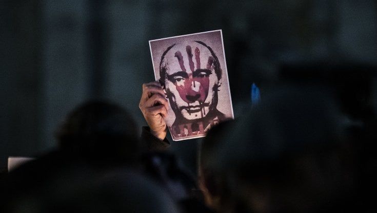 Padre Teodosio, il prete ucraino a Roma: "Chi torna a Kiev non va a combattere: va a difendere la propria famiglia"