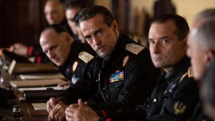‘La lunga notte - La caduta del duce’, ultima serata con l’arresto di Mussolini e la fine del fascismo