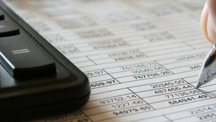 Lavoro, la cassa Covid pesa sulle tredicesime. Unimpresa: "Rischio taglio fino all'80%"