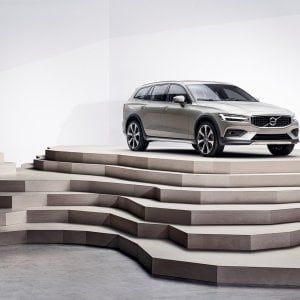Volvo V60 Cross Country, voglia di tempo libero
