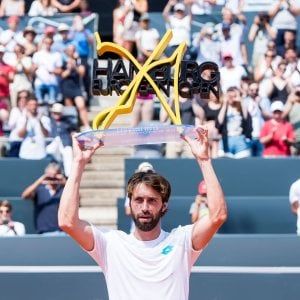 Tennis, Amburgo: Basilashvili fa il bis, battuto Rublev in 3 set