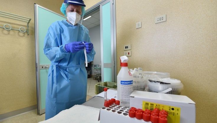 Covid, in Puglia 1.359 nuovi casi e altri 10 morti. L'incidenza sale al 13,4%