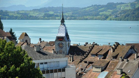 Dietrofront della Svizzera: anche i ricchi dovranno imparare il tedesco
