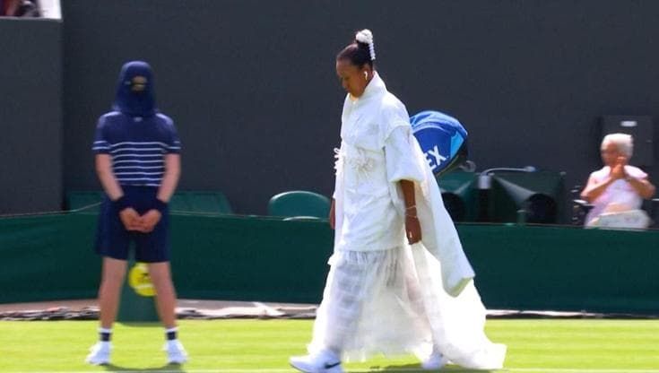 Tennis: Naomi Osaka incanta Wimbledon con un kimono bianco