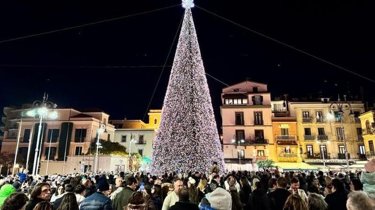 Sorrento festeggia con il Ciuccio di fuoco
