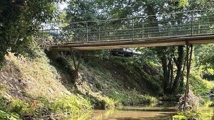 Publiacqua, due bandi per ripristinare i sentieri e aiutare chi è fragile