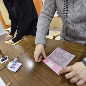 Scambio di schede in un seggio di Torino, verso l'annullamento di una parte dei voti
